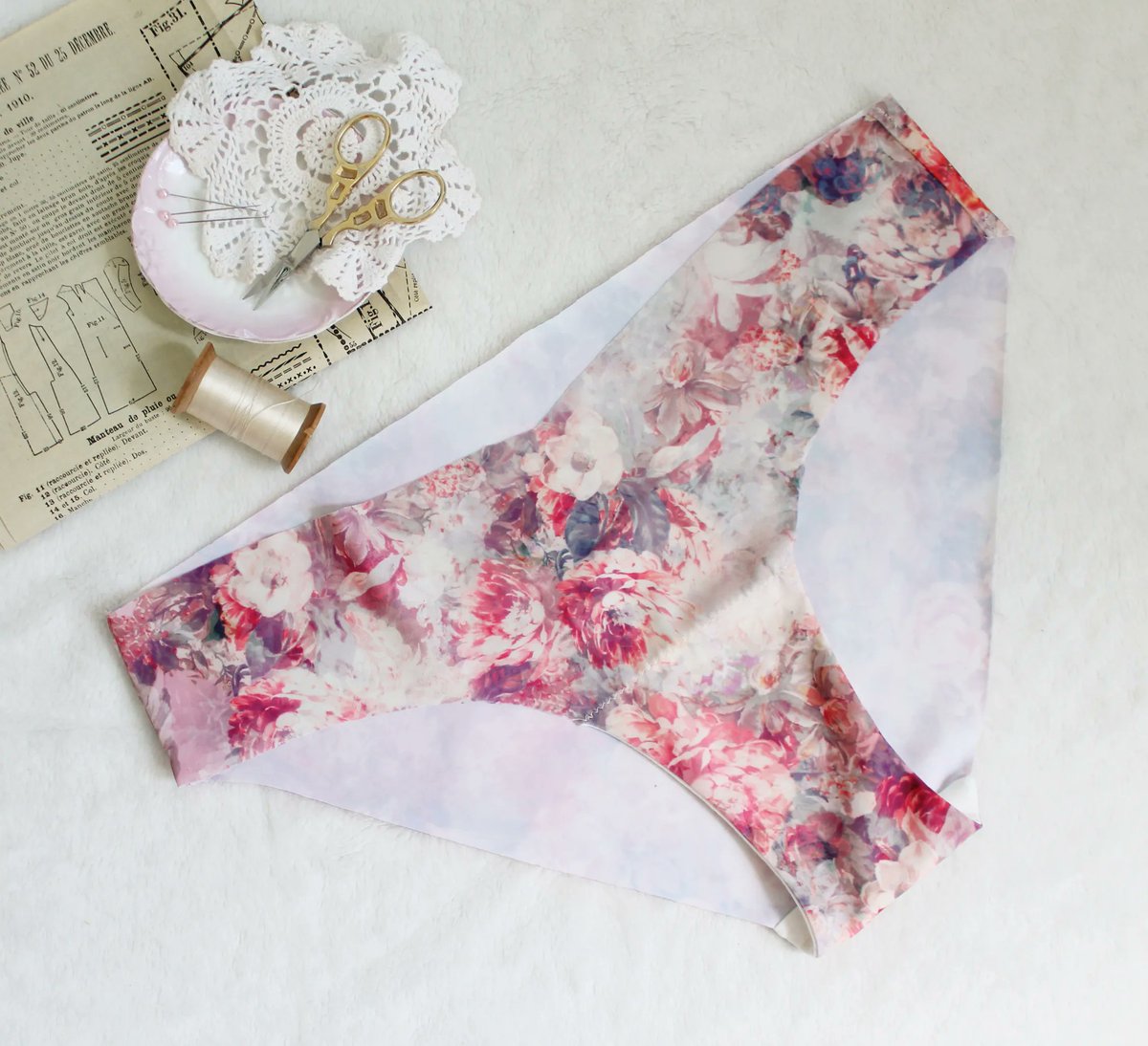 OhhhLulu's tweet image. Underwear sewing patterns are currently 15% off on Etsy!

buff.ly/2JQyPnl 

#sewing #sewingpatterns #indiesewing #madeincanada #canadiandesigner #etsy #handmade #sewingproject #etsymadeincanada #etsyshop #canada #sewinglove  #handmadeincanada #supportcanadiandesigners