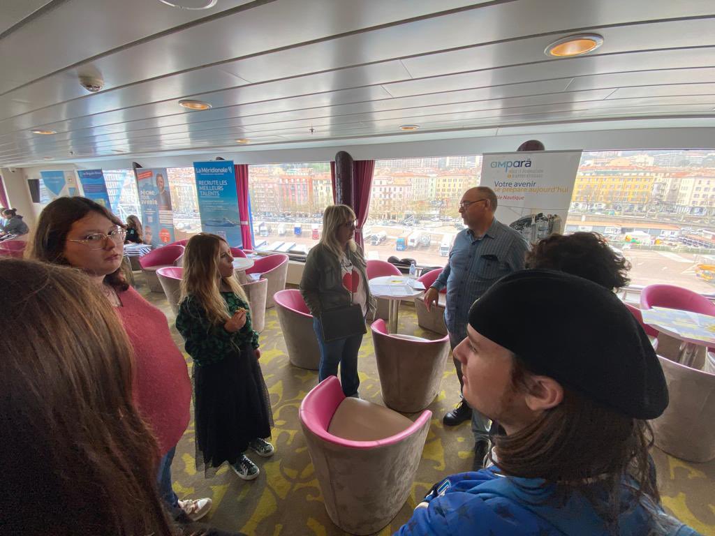 AlexandraChiar5's tweet photo. Dans le cadre de la semaine des métiers du maritime organisée par @PoleEmploiCorse et @lameridionale nos élèves ont pu découvrir l’ensemble des métiers de la marine marchande.
#Métiers #Formations  ⚓️⛴️
Bravo à tous participants 👏 https://t.co/akuMRSQDl6