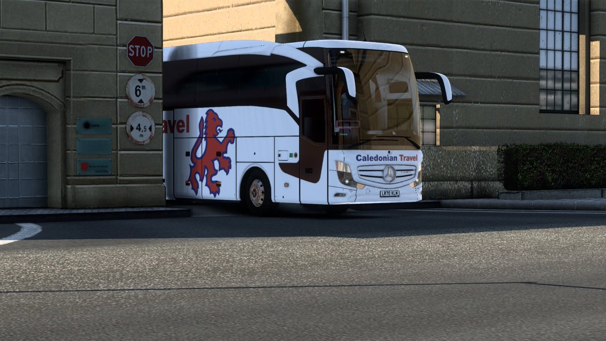 If your not driving a @CaledonianTrav coach on @SCSsoftware’s Euro Truck Simulator thinking about your next amazing trip with them why not book yourself a nice getaway 👀 #ETS2 #ETS2Coach