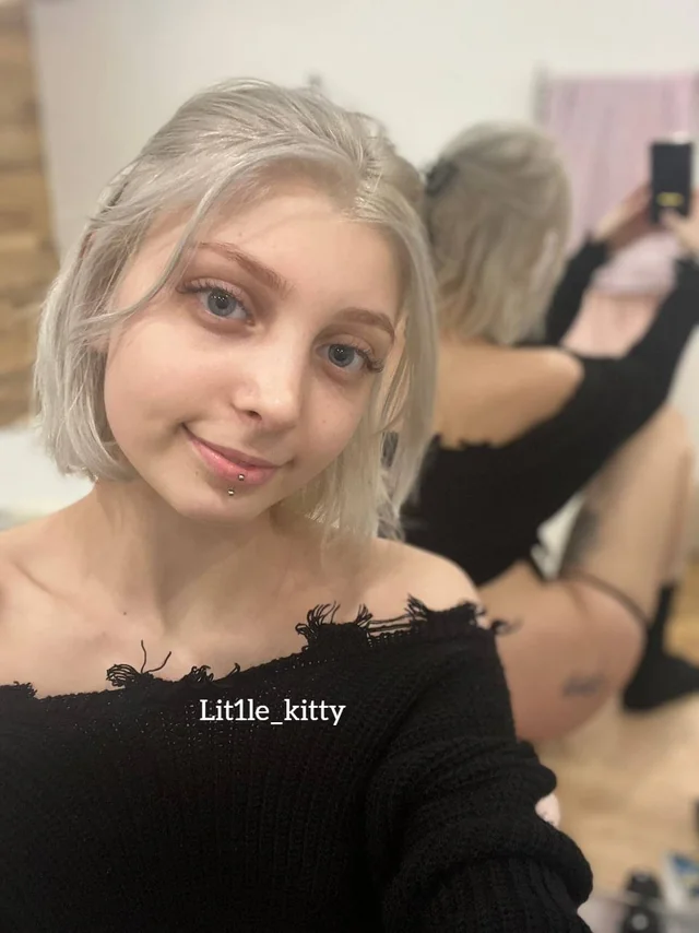 Lit1lekitty On Twitter Cute Girl Without Panties😘 