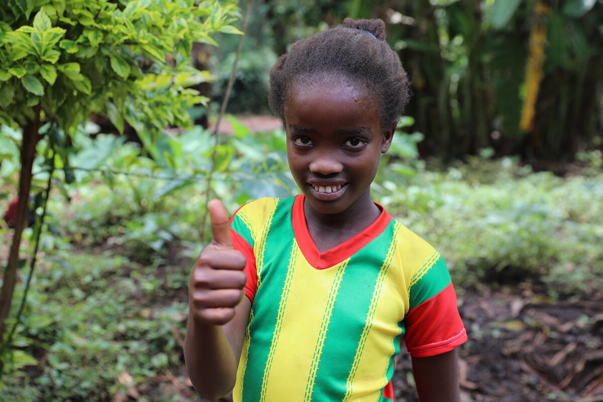 WorldVision's tweet photo. Derartu,12, is from Ethiopia, and she has a new ambition - to find a sponsor!

“Sometimes I go to school on an empty stomach, and the food for my family is not enough,” said Derartu.

Read: https://t.co/uGeekEfLS6

#SponsorAChild #ChildSponsorship https://t.co/CkOQVdWtIC