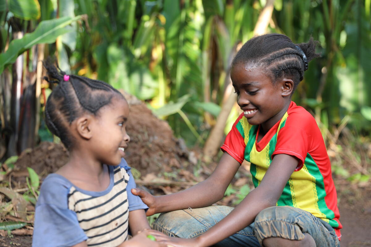 WorldVision's tweet photo. Derartu,12, is from Ethiopia, and she has a new ambition - to find a sponsor!

“Sometimes I go to school on an empty stomach, and the food for my family is not enough,” said Derartu.

Read: https://t.co/uGeekEfLS6

#SponsorAChild #ChildSponsorship https://t.co/CkOQVdWtIC