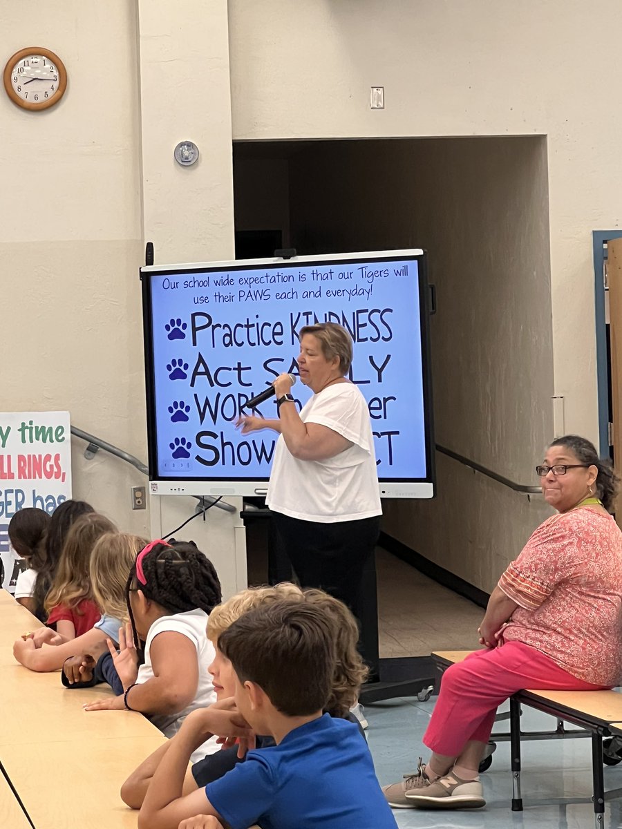 DrVening's tweet photo. “We are ALL Tigers!”- @DavaHam 🐯🐯🐯  #PAWS #practicekindness #actsafely #worktogether #showrespect @SouthOliveTiger https://t.co/ua1VCXUbwT