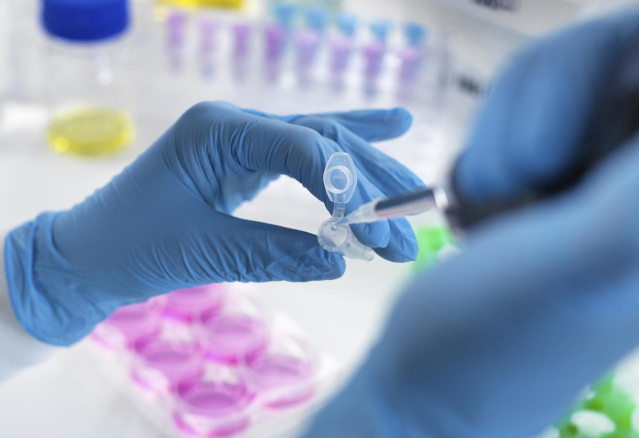 JamieLiebert's tweet photo. The standard care for #cancer, for decades, has included surgery, #chemotherapy and radiation. However, recent advances in #science and medicine has changed what is available. Learn how this could impact your #benefit plans. #healthcare https://t.co/aq8KAvuY5F https://t.co/2bk7QYBrJY