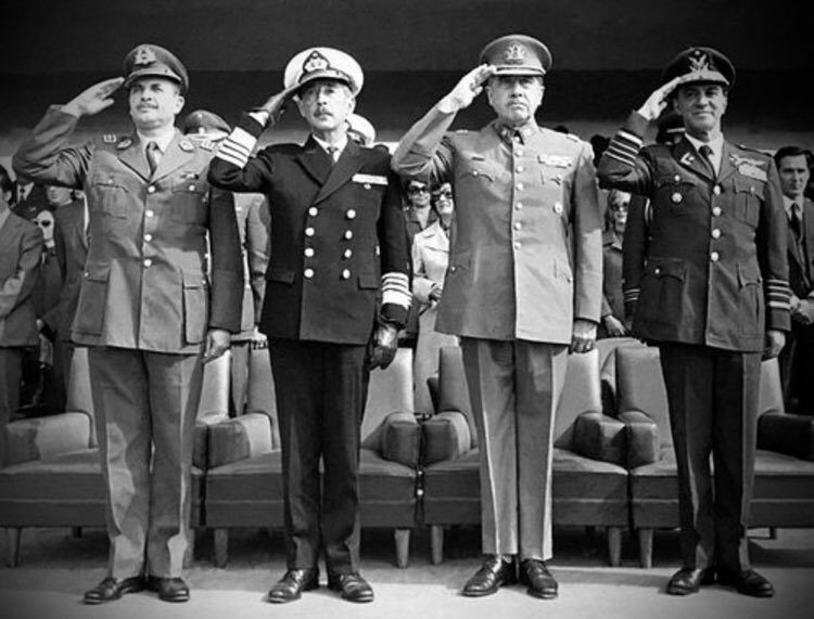 Ud le daría más poder y menos control a una institución que sirvió a la Dictadura, violó DDHH, degolló a 3 Profesores, robó al Estado más de $30 mil millones, disparó perdigones a los ojos de la gente, dejó ciegos a otros y asesinó al Mapuche, mintiendo y ocultando información?