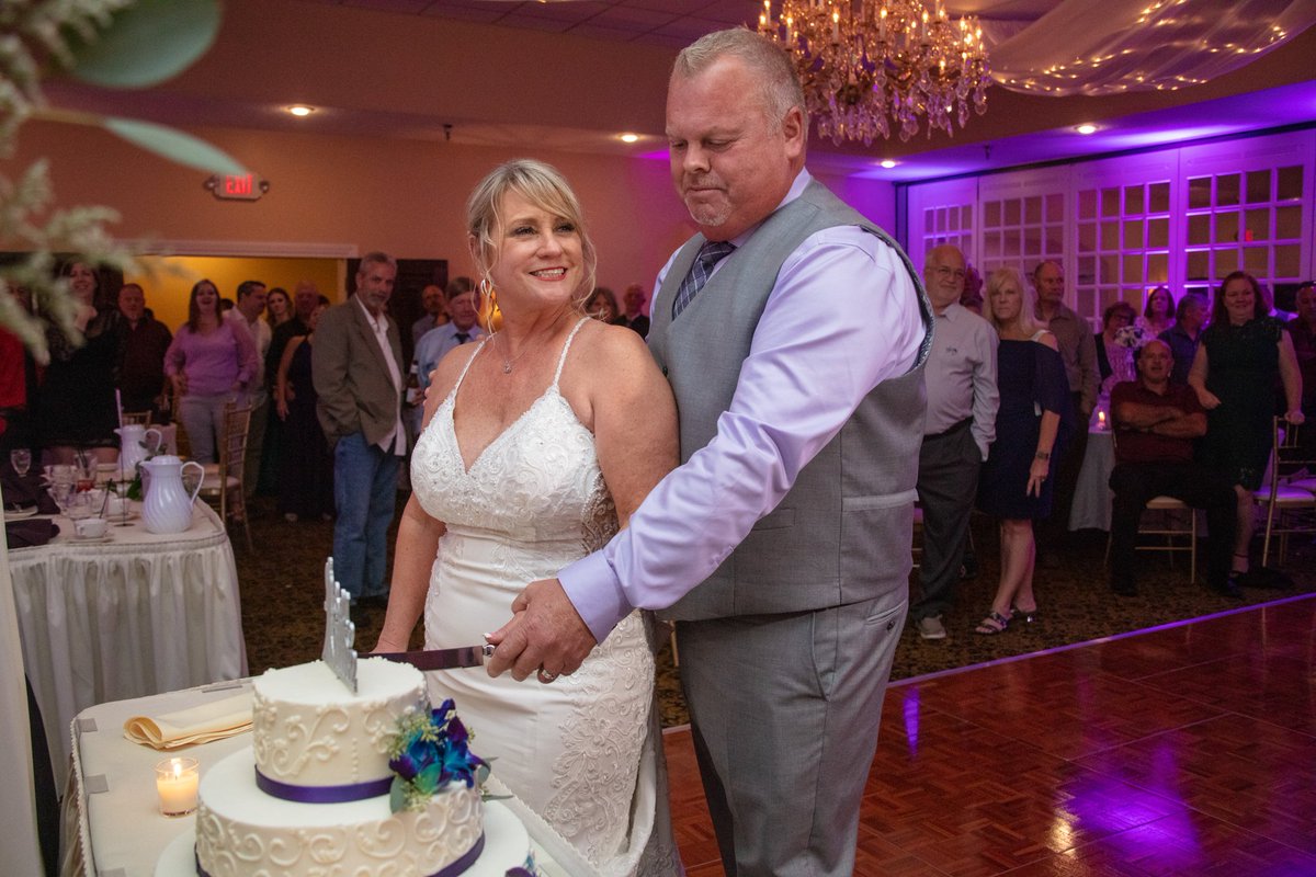 avstatmedia's tweet photo. Congratulations to the happy couple! Thanks for letting us here at Statmedia capture your beautiful moments!
To inquire about our services, see link in bio!
#weddingphotography #tampaphotographer #floridaphotographer #bridesquad #weddingbash #wedding #floridawedding https://t.co/I43cVc2cz3