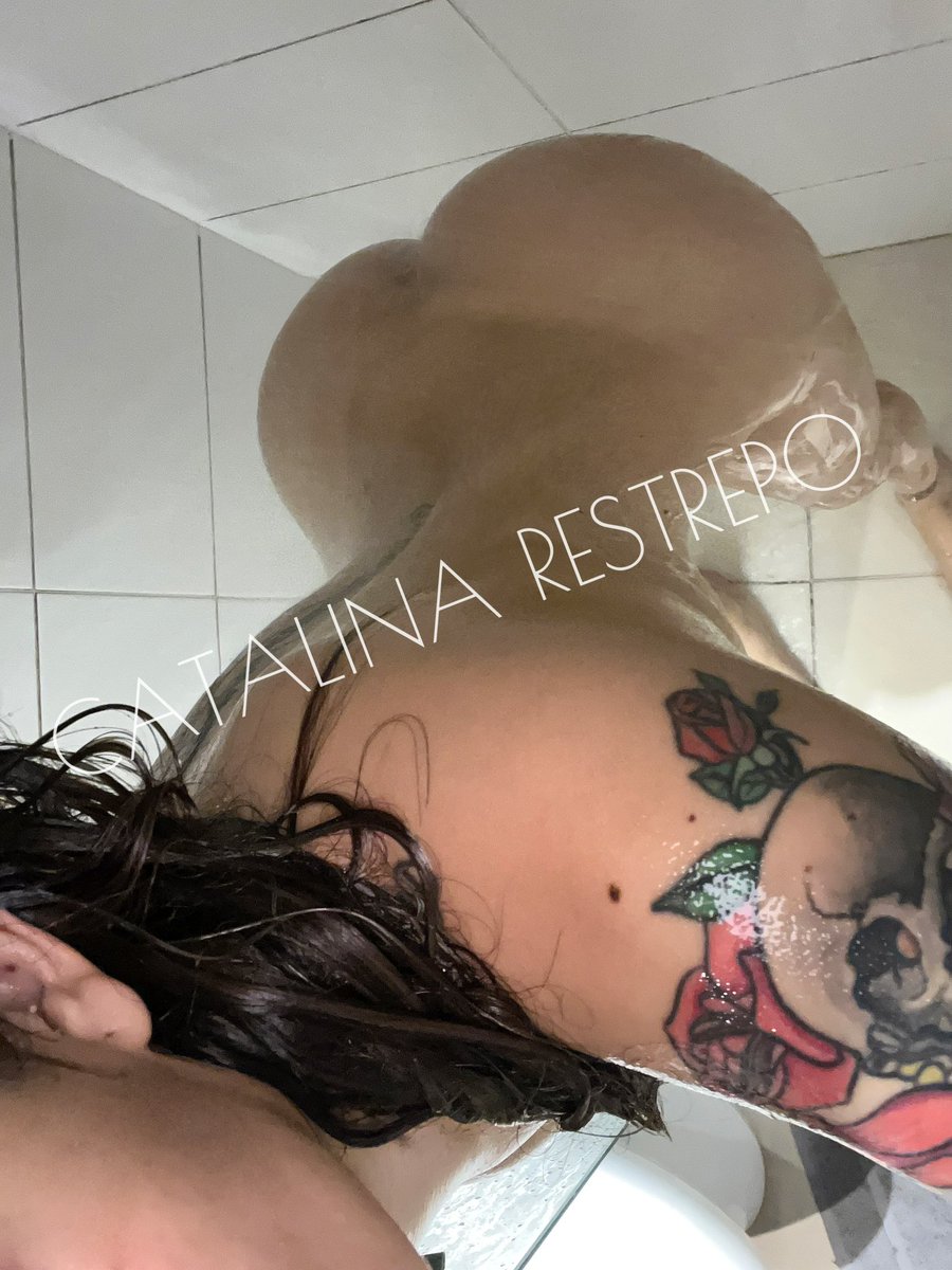 cata_restrepoo's tweet photo. Te gusta asi amor? Dale RT 🔁 y escribeme ya 📨 Dm please 💦 estoy mojada y quiero jugar🙈💋 https://t.co/Mc5tw81oWq