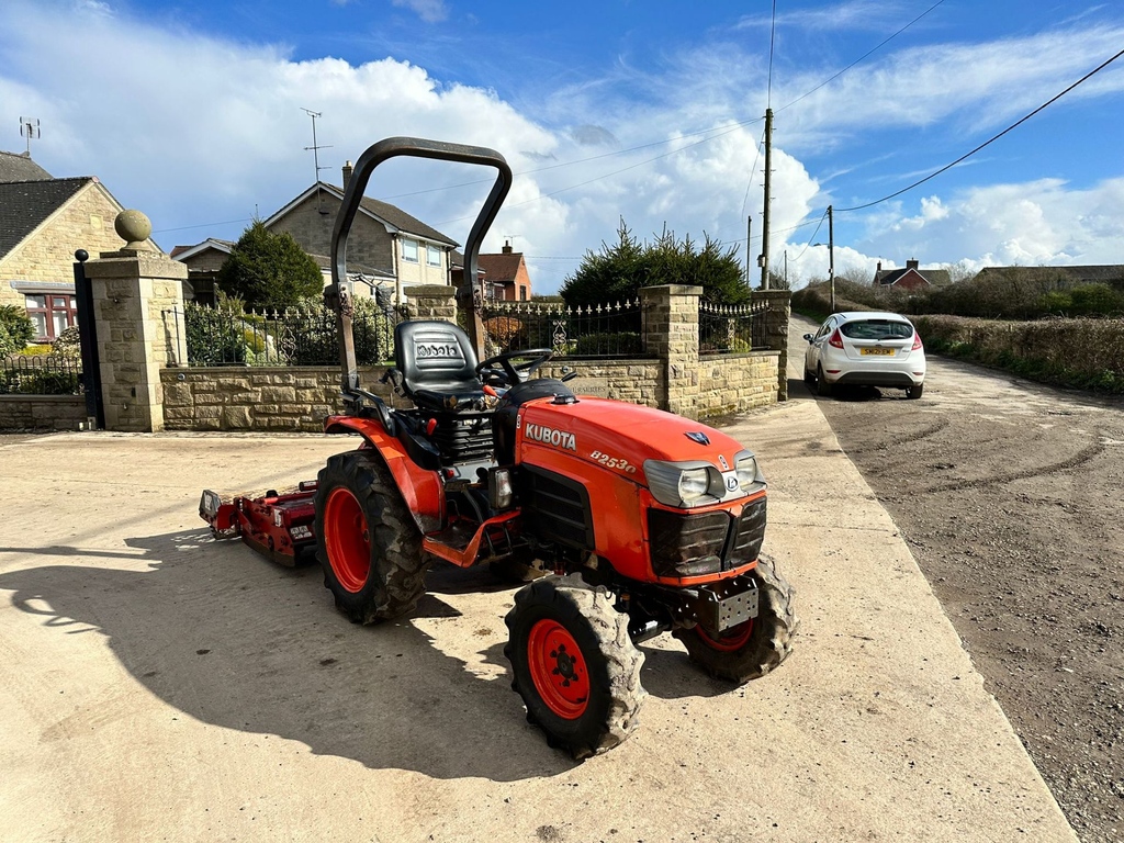 Whether you’re looking for a tractor, a ride-on mower, equipment for seeding or sowing, you’re sure to find it all in the one place on i-bidder.

Bidding open on a range of items today ◾️ bit.ly/3ntMPMn

#onlineauction #tractorforsale