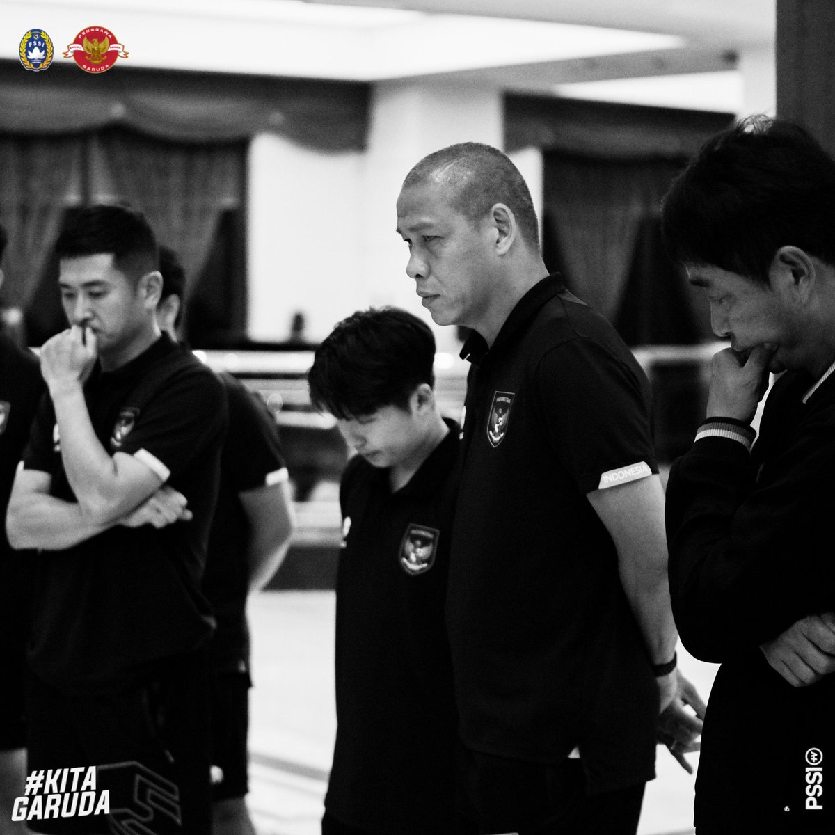 FaktaSepakbola's tweet photo. Reaksi Pemain &amp; Official Timnas U-20 setelah pengumuman dibatalkannya Piala Dunia U-20 2023 di Indonesia.🥲🥹🇮🇩

Tetap semangat &amp; Comeback stronger!🫡🇮🇩 https://t.co/Ii3Qy7bRx7