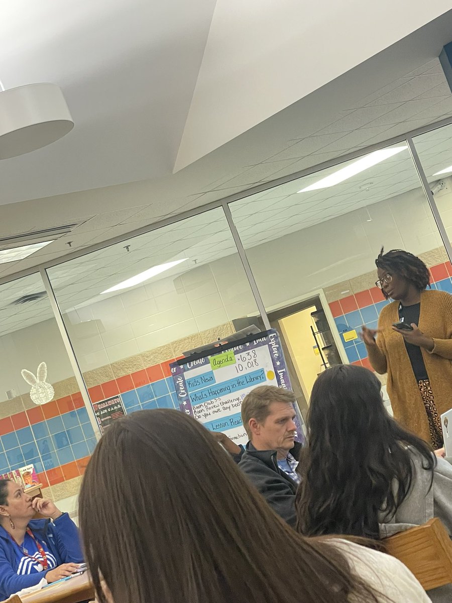 AnjalCarter's tweet photo. Thank you IAT for collaborating with us during today’s planning session. T’s feel more prepared on how to integrate technology within the curriculum. @HISD_ESO2 
@HISD_ElemMath @The_Ford_Focus @_vinestech #Planningforsuccess https://t.co/QbJBXmA1qK
