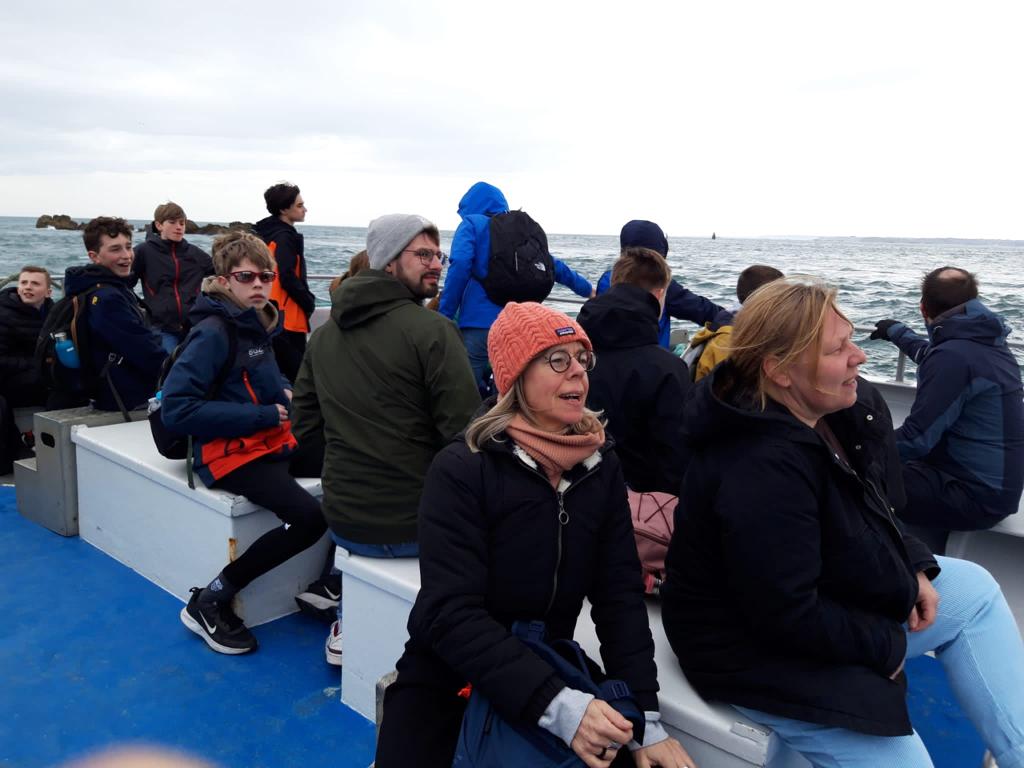 BAPitzemburg's tweet image. Alle leerlingen en leerkrachten van onze autiklassen  verblijven deze week in Bretagne. De afgelopen dagen bezochten ze al Rouen, Saint-Malo, Dinard, Dinan, Mont Saint Michel en Ile de Brehat. @GO_onderwijs #helemaalGO #bonvoyage