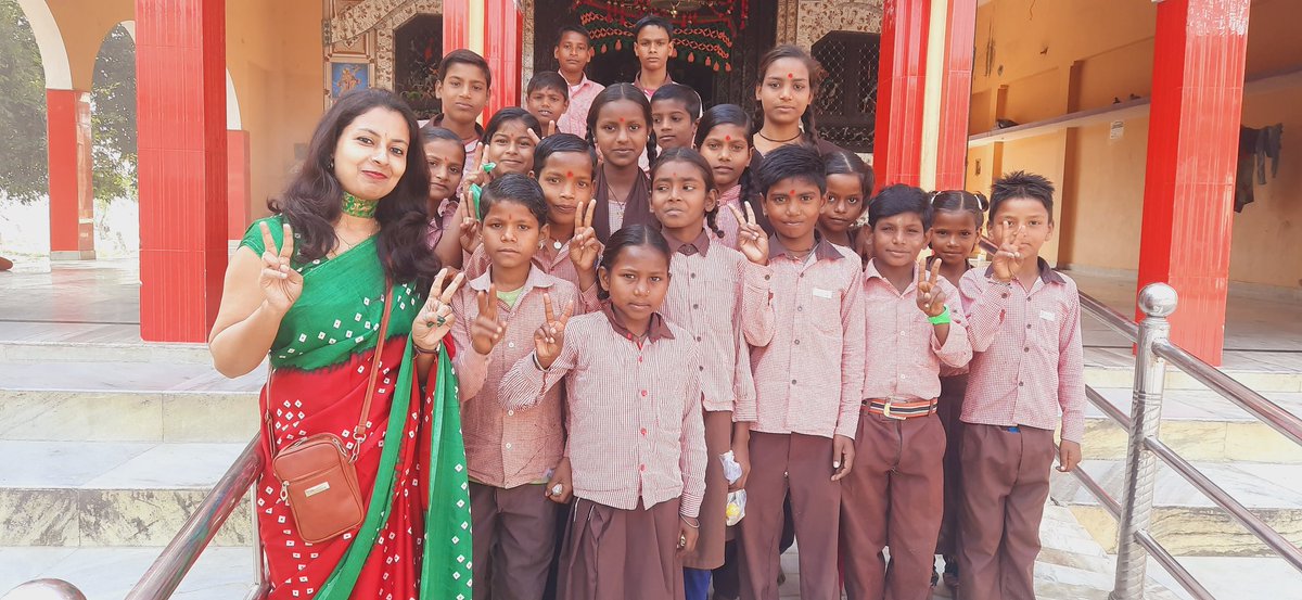 Shalinicreator's tweet photo. जिसने हर हाल में मुस्कुराना सीख लिया हो,उसे क्या मिटायेंगी ये साजिशें ज़माने की।
🤝🤝🤝🤝
#be_optimistic 😊😊😊😊
#जयमातादी 🚩🙏🚩🙏 https://t.co/1zAe0HlcfN