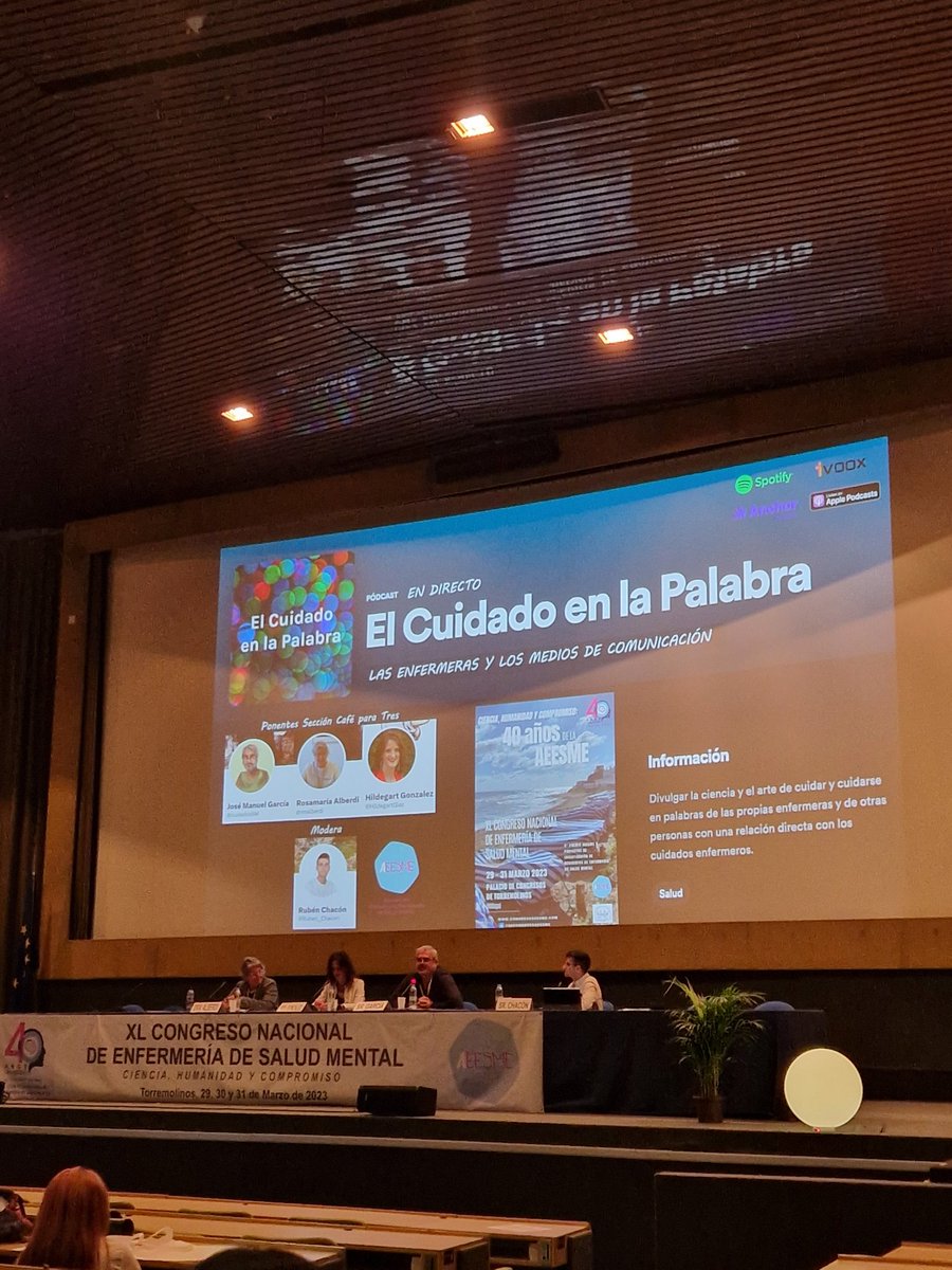 Carmencantmo's tweet photo. "Si no entrevistas a una enfermera, pierdes una parte importante de la historia" #aeesme #congresonacionalenfermeriasalumental #psicoenfermera #enfermeraespecialista https://t.co/SWtk0CObqY
