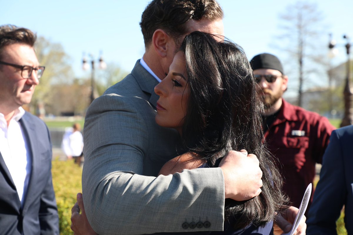 KhawamCaseLaw's tweet image. Thank you @SenMullin @RepRichHudson @michaelgwaltz for being the voice for our service members. The DOD needs to be held accountable for undermining the SFC Richard Stayskal Military Medical Accountability Act. I will keep fighting until Justice they deserve is accomplished!