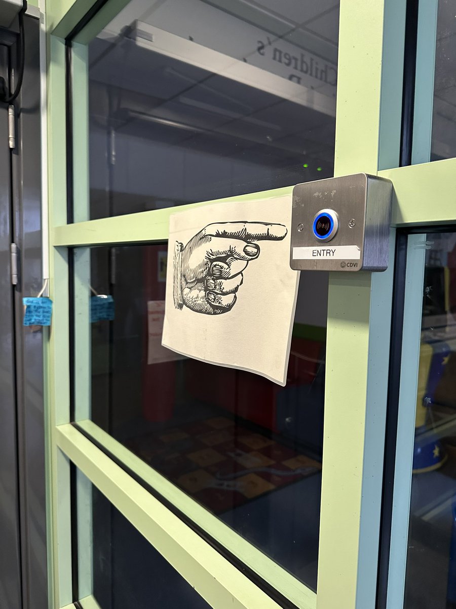DeakinSue1's tweet photo. # Humanfactorsergonomics people what do you think of the design of this door
? https://t.co/p0LSB5ypVN