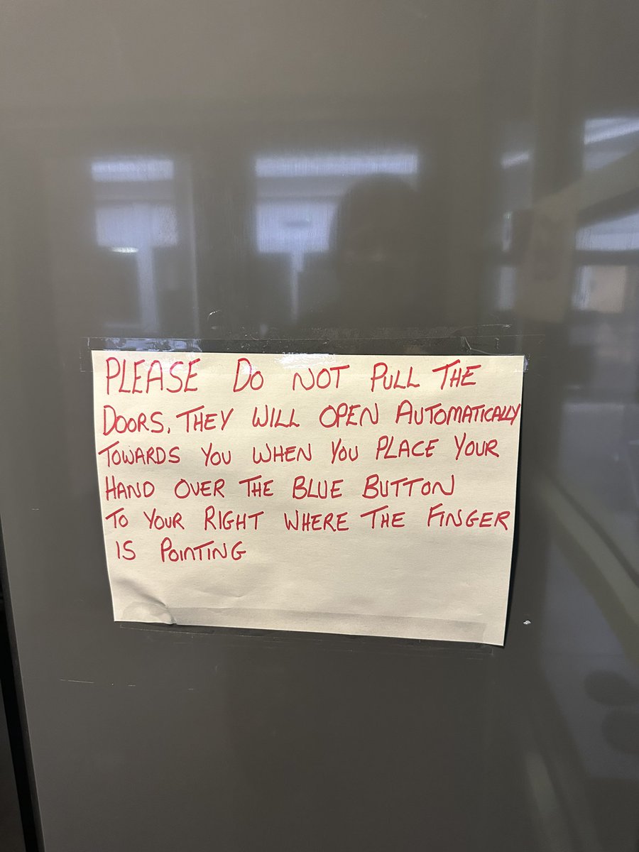 DeakinSue1's tweet photo. # Humanfactorsergonomics people what do you think of the design of this door
? https://t.co/p0LSB5ypVN