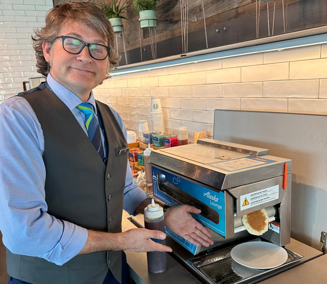 AlaskaAir's tweet photo. @craignewmark Update!!! Our pancake printer is back in action. #MessageHeard #ProblemSolved https://t.co/C3X6UNf6oE