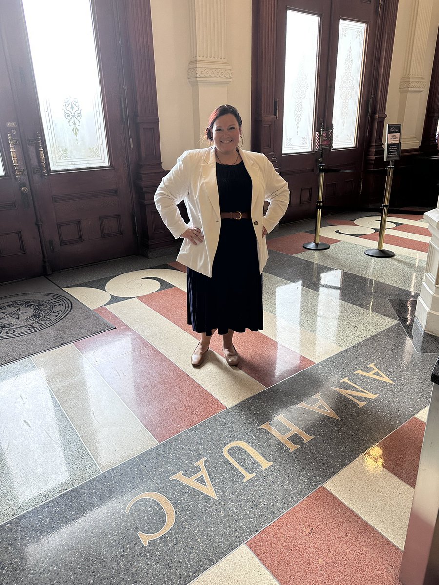 Catherine Roggenbuck and I shared our testimony on SB2565 today at the capitol. What an honor to be invited to speak on the need for high quality instructional materials for all teachers and students!