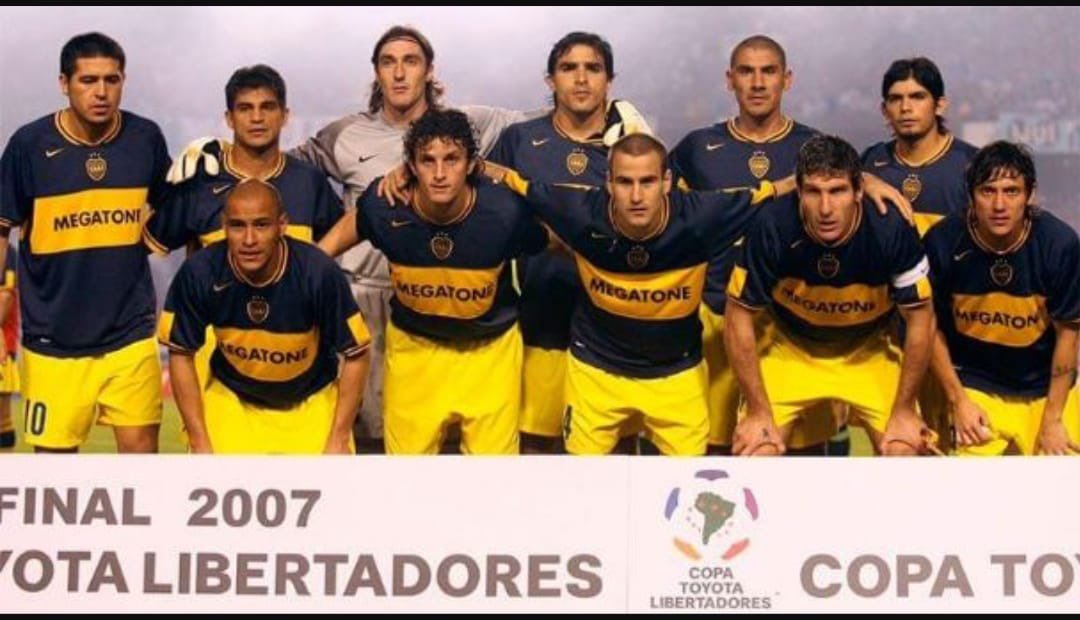 PasionAzulYOro_'s tweet photo. #Caranta en @PasionAzulYOro_ : 
“De la mano de Román, a todos los que estabamos alrededor nos hizo mejores jugadores. Había jugadores como Neri Cardozo, Banega muy joven. Un Román, Martín, Cata Díaz, Morel, Clemente, Ibarra apuntalaban a todo el equipo”. https://t.co/vK82IEsWdC