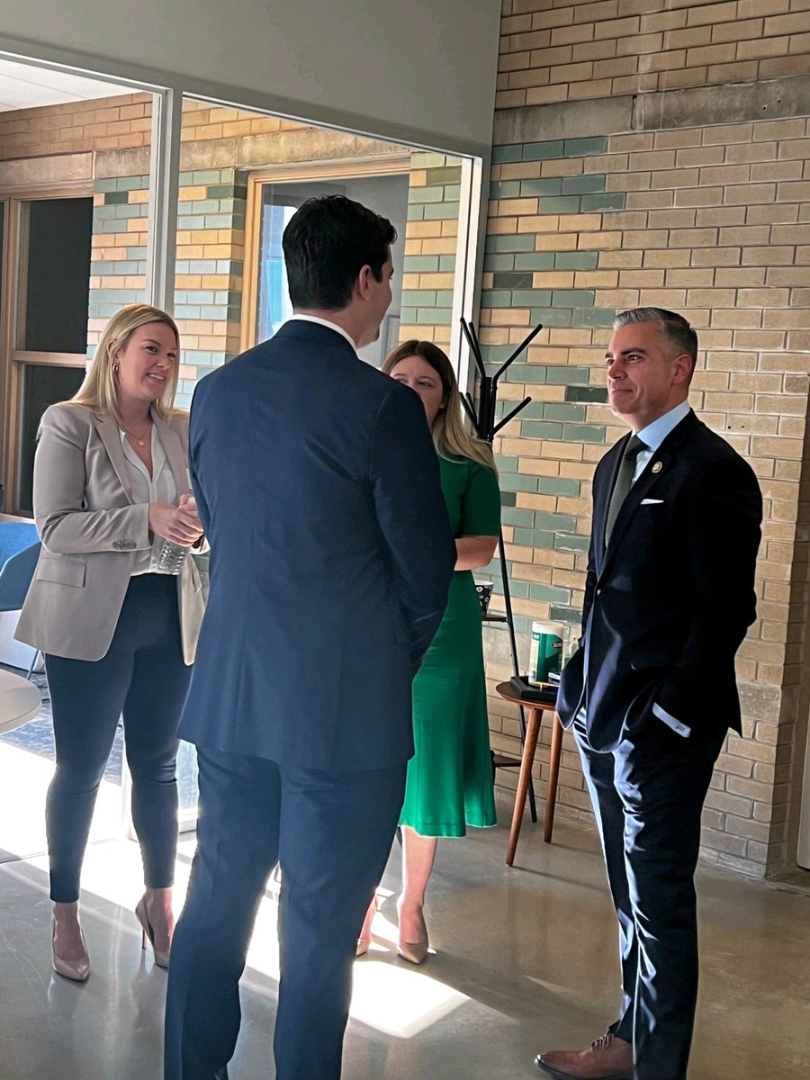 Fulcrum_DC's tweet photo. Thank you @JuanCiscomani for joining us today! Couldn't be more honored to have our own Arizona native @ZK_LVN (and @DavidSchweikert alum!) lead this bipartisan effort to support you. https://t.co/hszSucST1K