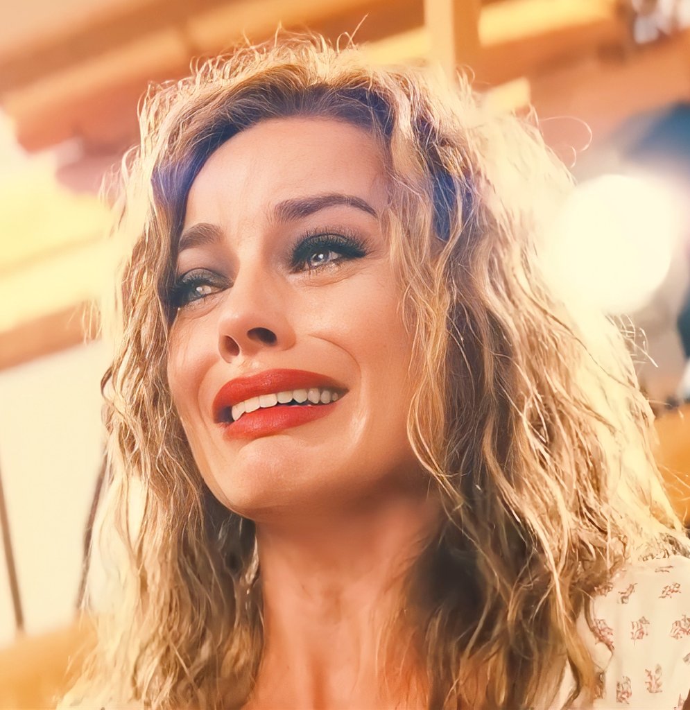 Margot Robbie'nin, "BABYLON"
filminde muhteşem performans sergilediği ağlama sahnesi..