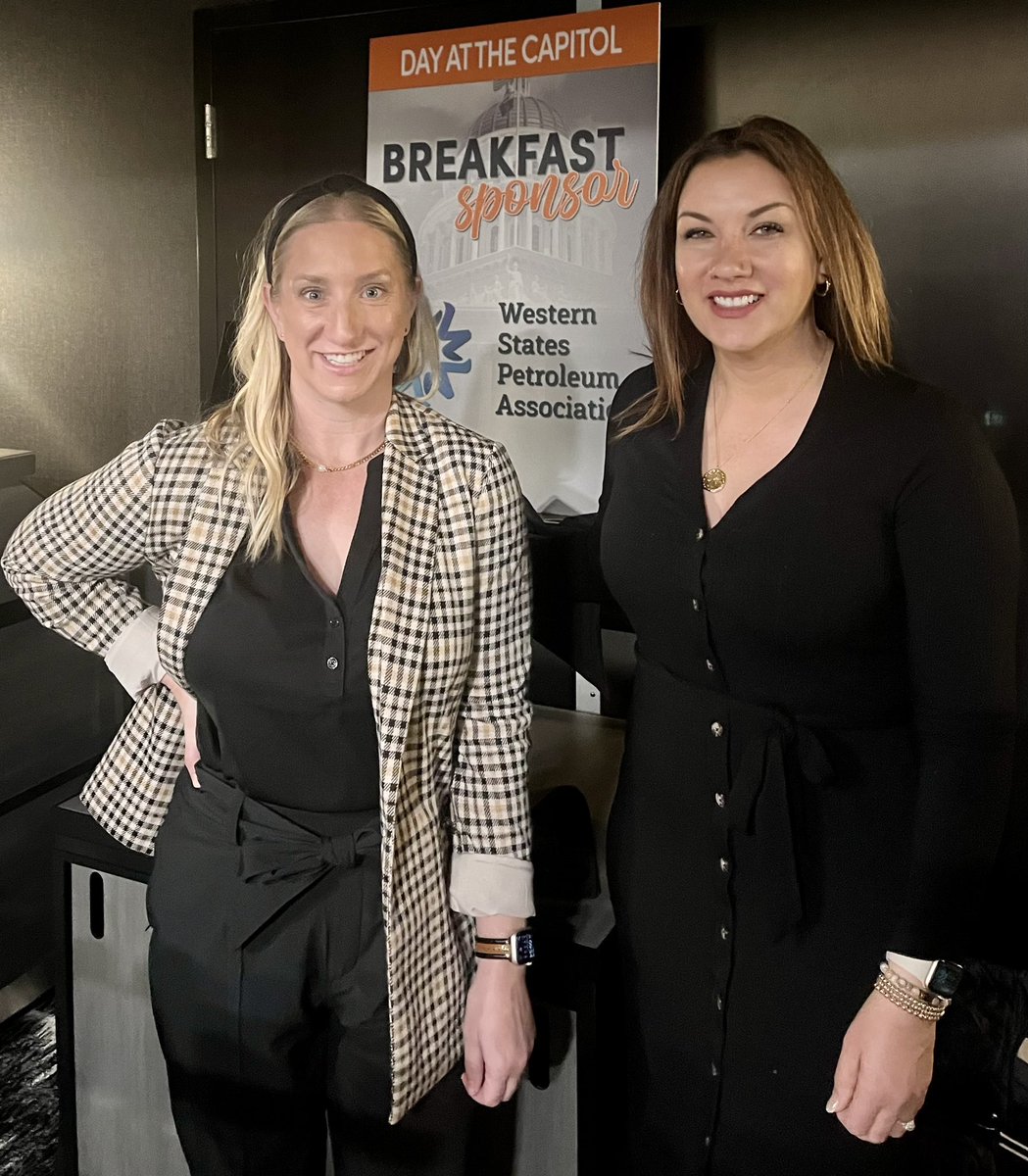 Loved meeting @officialCFCA convenience store owners today!⛽️ @OfficialWSPA was honored to sponsor your Day at the Capitol breakfast. @JulieBerge #PowerinEverybody