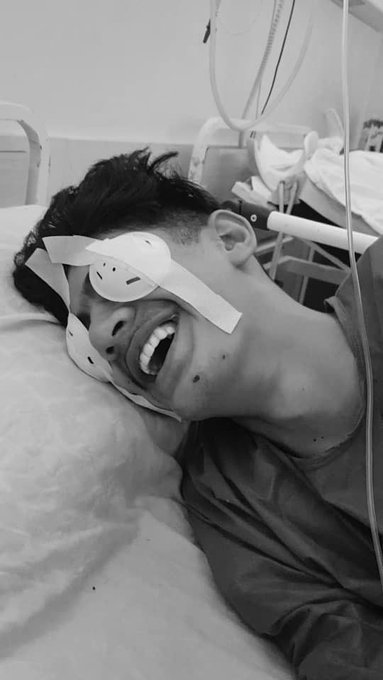 pardis__rabiee's tweet image. ترکیه ید طولا داره در همکاری با جمهوری اسلامی در دیپورت پناهجویان. صدای #زانیار_تندرو باشیم قبل از اینکه دیر بشه.
#HelpHim
#Helphim