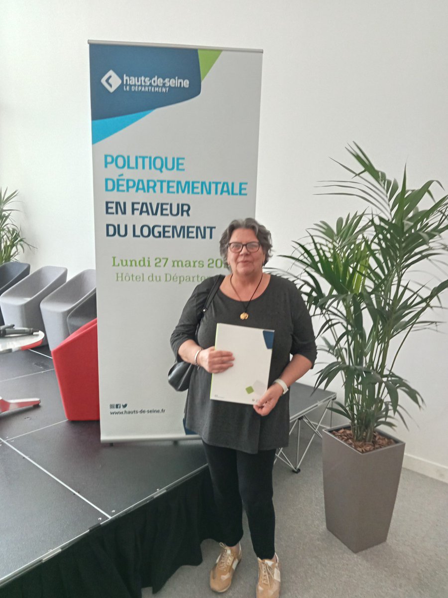 claudineanton2's tweet photo. ✅La nouvelle politique départementale du logement présentée par #GeorgesSiffredi était orientée sur l’accession sociale à la propriété, le logement inclusif, les quartiers d’avenir. Pour plus d’infos contactez @claudineanton2  adjointe au maire de Fontenay-aux-Roses. https://t.co/5CR2oNxEKM