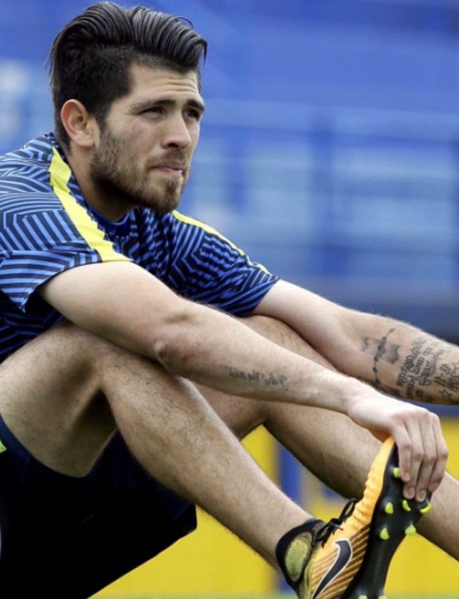 PasionAzulYOro_'s tweet photo. #Caranta: “A Rossi lo había elegido la gente. Si seguía era ídolo. El técnico puede elegir cual es el plantel, pero la gente de Boca es la que te elige. Pero lo de Rossi va más allá de un recibimiento, va por lo contractual, aunque el deseo del hincha fuera tenerlo de por vida”. https://t.co/eexx8Suf4i
