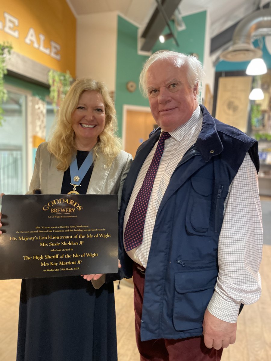 I was honoured to be  invited to the launch of the  NEW GODDARDS Brewery at #BranstoneFarm. 
A brewery, bar, restaurant, museum, shop and interactive presentations. 
Congratulations to all the team at Goddards.
highsheriffiow.co.uk
goddardsbrewery.com
#HighSheriff