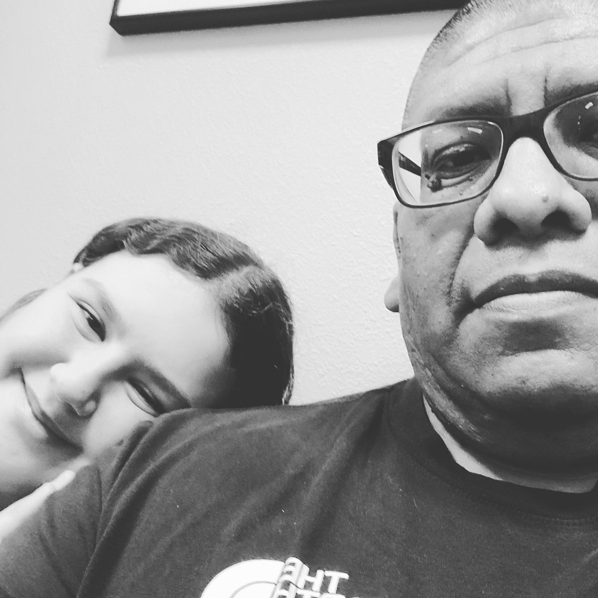 MetaGuyMarduk's tweet photo. Mario! Please discuss $MMTLP.

This is one of our members Juan, and his daughter Natalie.
 Natalie was diagnosed with stage 4 Lupus &amp; he's going through a lot right now.  His story is one among over 100k stories. It's also his birthday!

Please Mario, we're suffering! Thank you💛 https://t.co/1lvCIDSWgG