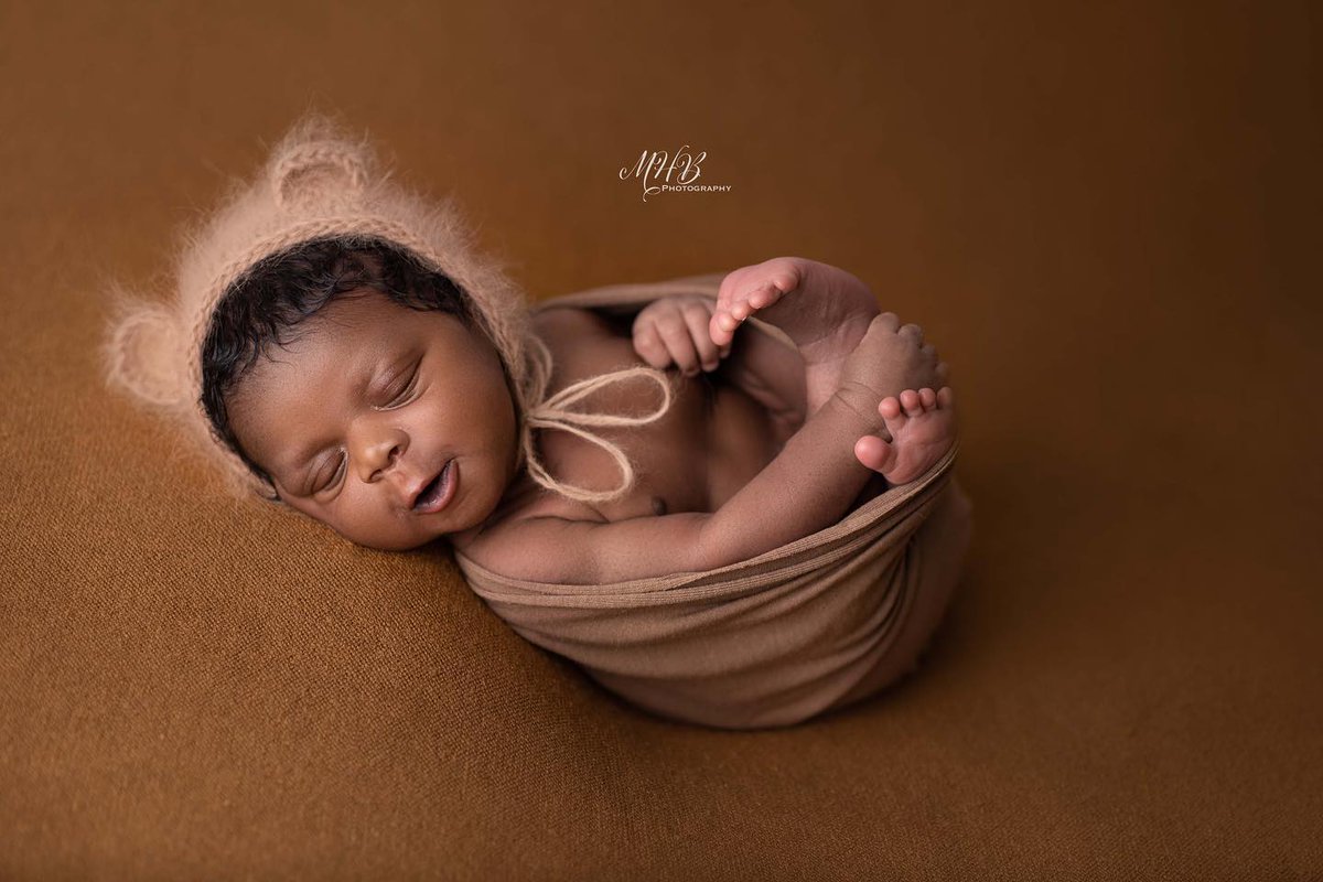 A big dose of cuteness for your Wednesday🤎

#newbornphotographyderby #newbornphotography #newbornderbyphotography #derbyphotographer #babyphotosderby #newbornphotography #cutebabies #portraitphotographyderbyshire #derbymums #mumstobe #derbyshire #mumsderby #newbornbaby #newmum