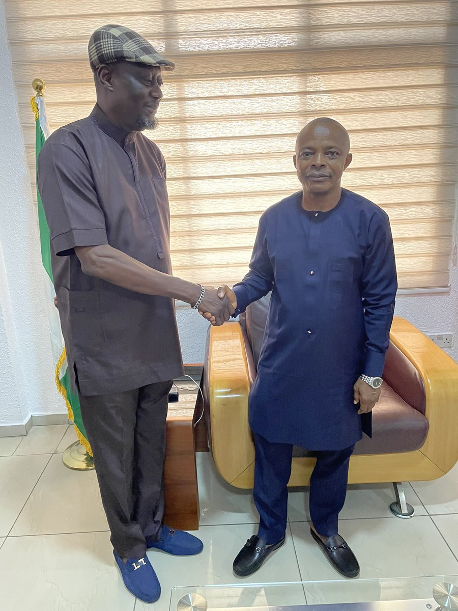 JoeAjaero94024's tweet photo. Earlier today in our continuing effort to robustly engage the Petroleum Products supply &amp; pricing conundrum in Nigeria, a delegation from Petroleum Products Retail Outlets Owners Association of Nigeria (PETROAN) led by its President Dr. Gillis Harry met with me in the office! https://t.co/9SPXOm5WUV