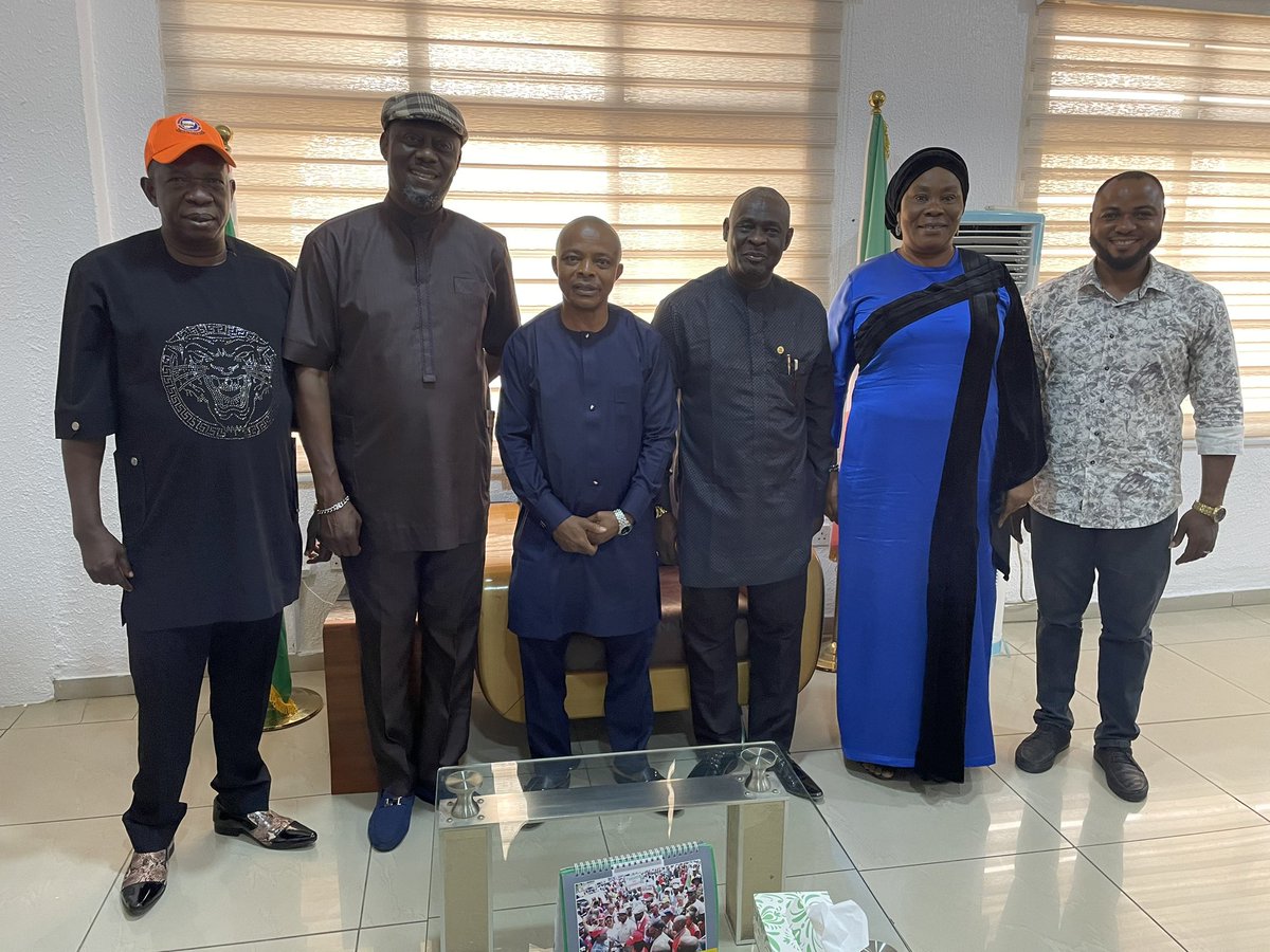 JoeAjaero94024's tweet photo. Earlier today in our continuing effort to robustly engage the Petroleum Products supply &amp; pricing conundrum in Nigeria, a delegation from Petroleum Products Retail Outlets Owners Association of Nigeria (PETROAN) led by its President Dr. Gillis Harry met with me in the office! https://t.co/9SPXOm5WUV