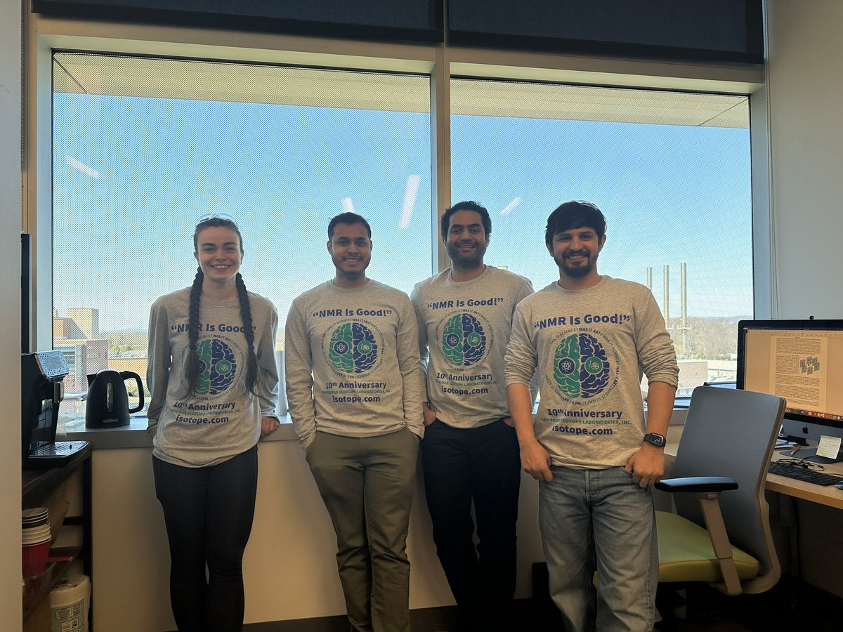 Goldman_Group's tweet image. Unplanned matching t-shirts from @cilmkt Got our friend @atulCthakur from theoretical chemistry group @rcremsing to join us too.
PS: Free goodies are always appreciated in @Goldman_Group