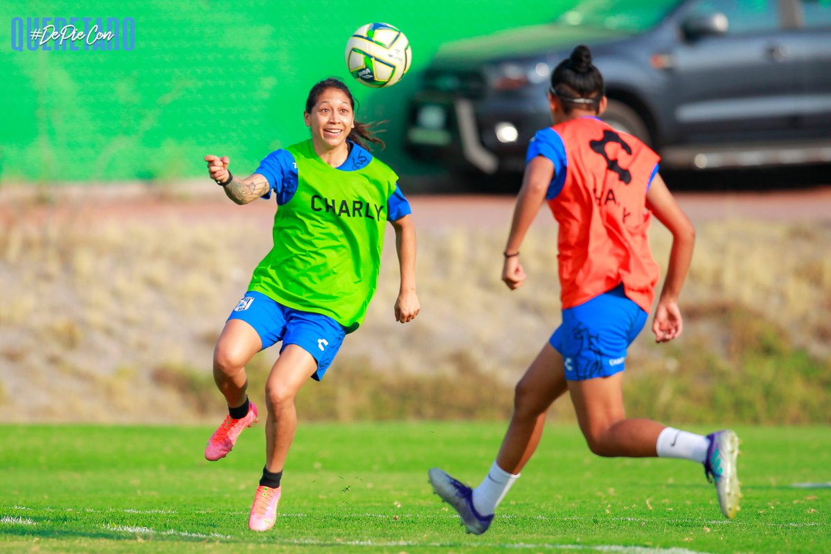 GallosFemenil's tweet photo. Trabajamos CON TODO porque queremos regresar con el triunfo. 🐓🔥

#DePieConQro https://t.co/OvOFEtKrnR