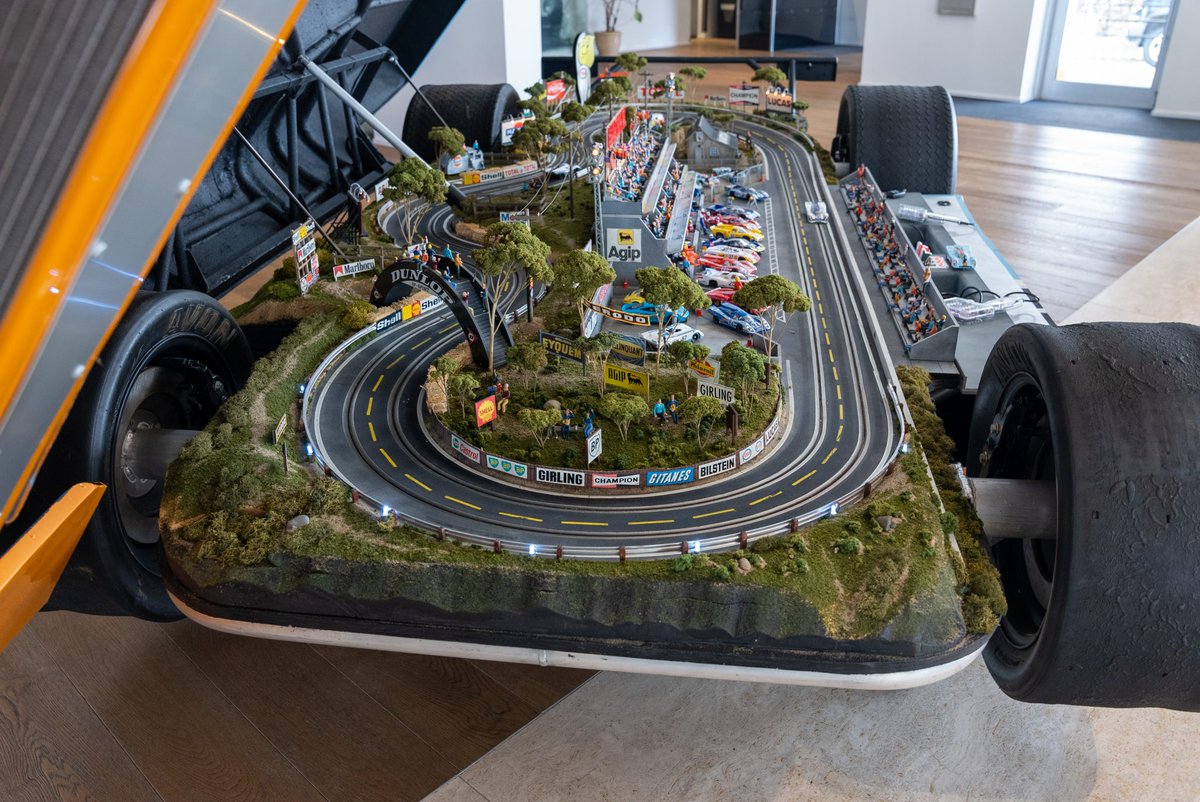 by_Lienhard's tweet photo. #WednesdayMotivation 
Slot Mods Porsche 917 Le Mans Slot Car Raceway

© via https://t.co/y6tRNcIwkR https://t.co/Ffu1MQnYB6
