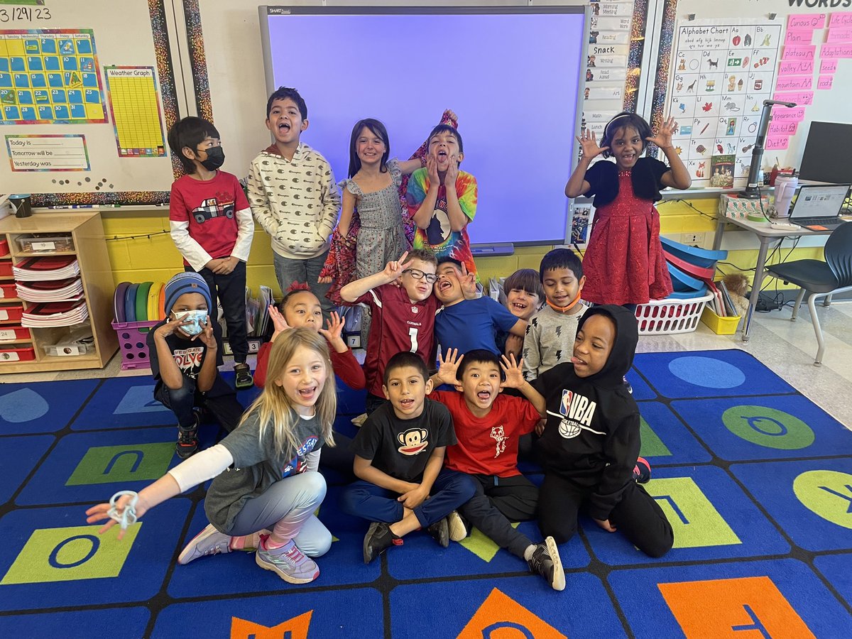 Ms_Welch1's tweet photo. We ❤️ Westgate! Happy Westgate Wednesday! https://t.co/JbTxgAwqIJ