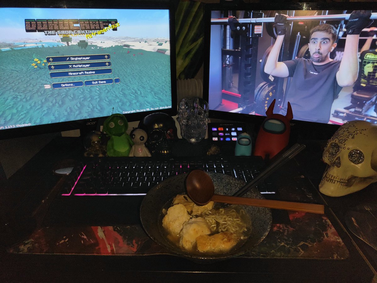 ScottishBonBon's tweet photo. Nothing better than eating beautiful chicken ramen while watching side+ BTS.
#Minecraft #Sidemen #Side+ #ramen https://t.co/Oo3x5HKLNx