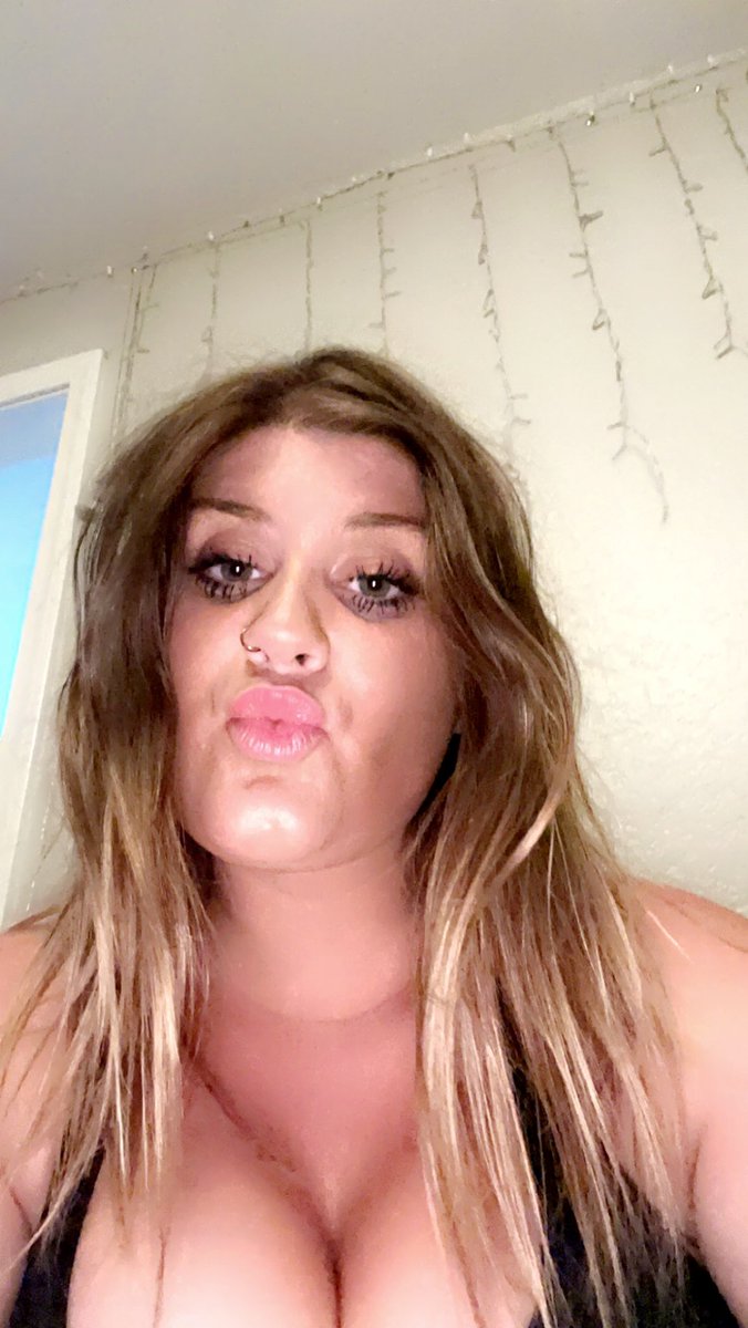 MongarRae's tweet photo. hi babes come see my page and subscribe 🍑🖤 https://t.co/UdzRt7vh1n https://t.co/U4idHjfTC8