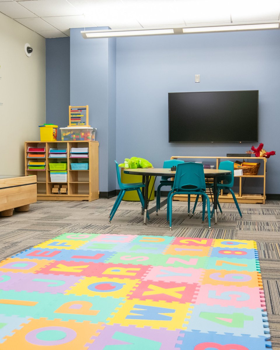 HCC opened a new Family Study Room for student parents.

📍 CL 204

@insidehighered included HCC’s Family Study Room in an article, titled “Academic Success Tip: A (Study) Room of Their Own.”

tinyurl.com/HCC-Family-Stu…

#StudentParent #CommunityCollege #CommunityCollegeStudent