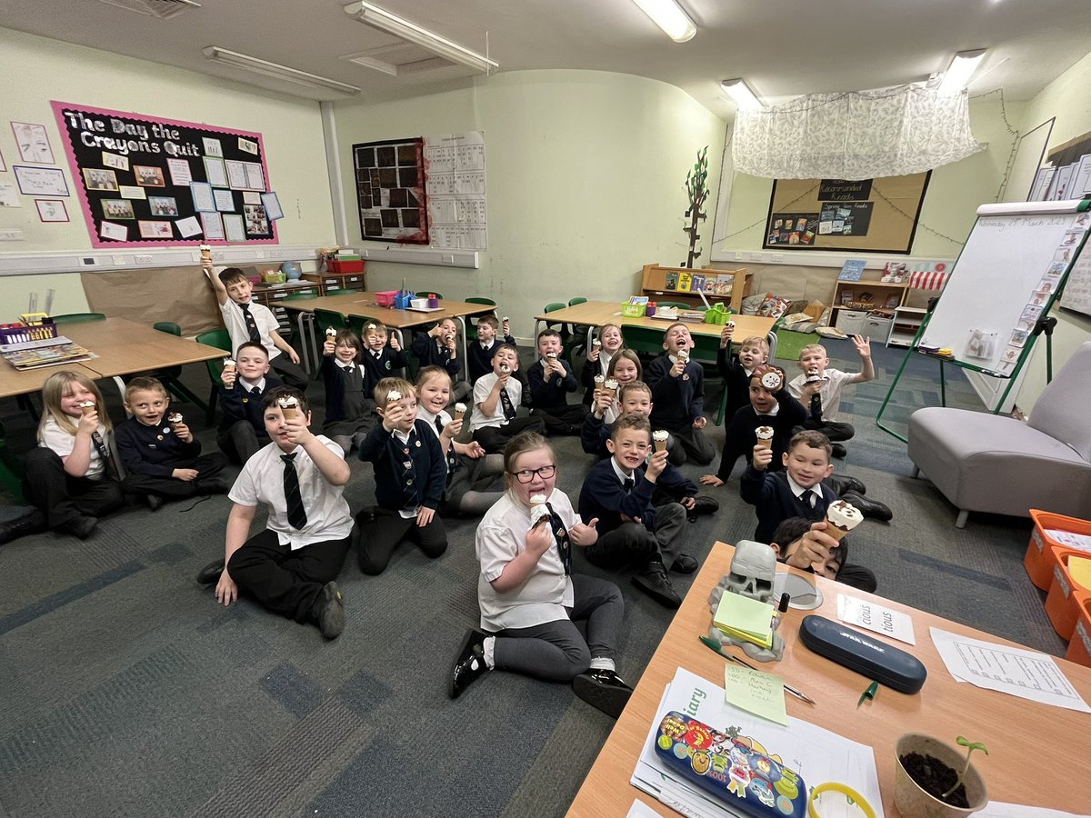 asaleavers27's tweet photo. A delicious treat for winning the attendance race 🍦 well done Hummingbirds! 🤩 https://t.co/Ie4iGm5WMC
