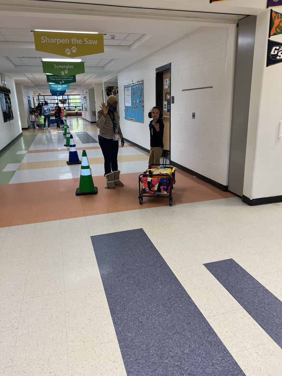 Ms. Lester tweet media