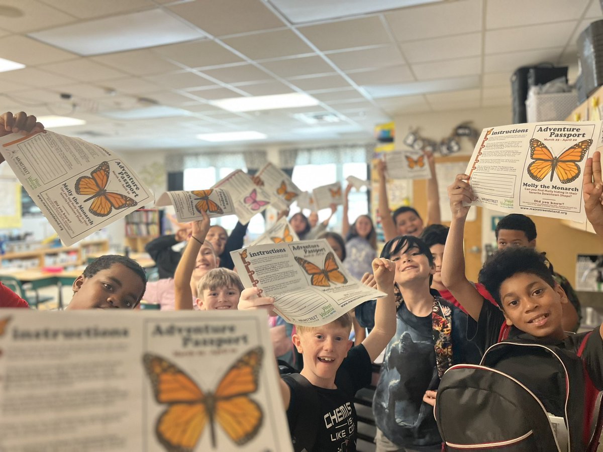 kmevans3's tweet photo. Get ready @MainStDeLand! These Eagles are headed your way from @CitrusGrove_VCS to search for Molly the Monarch 🦋 We didn’t forget about the butterfly wall or the sculptures, they are on the hunt in Florida’s 1st Monarch City USA! #cgeeagles #chasingbutterflies https://t.co/tFMqZsJqvV