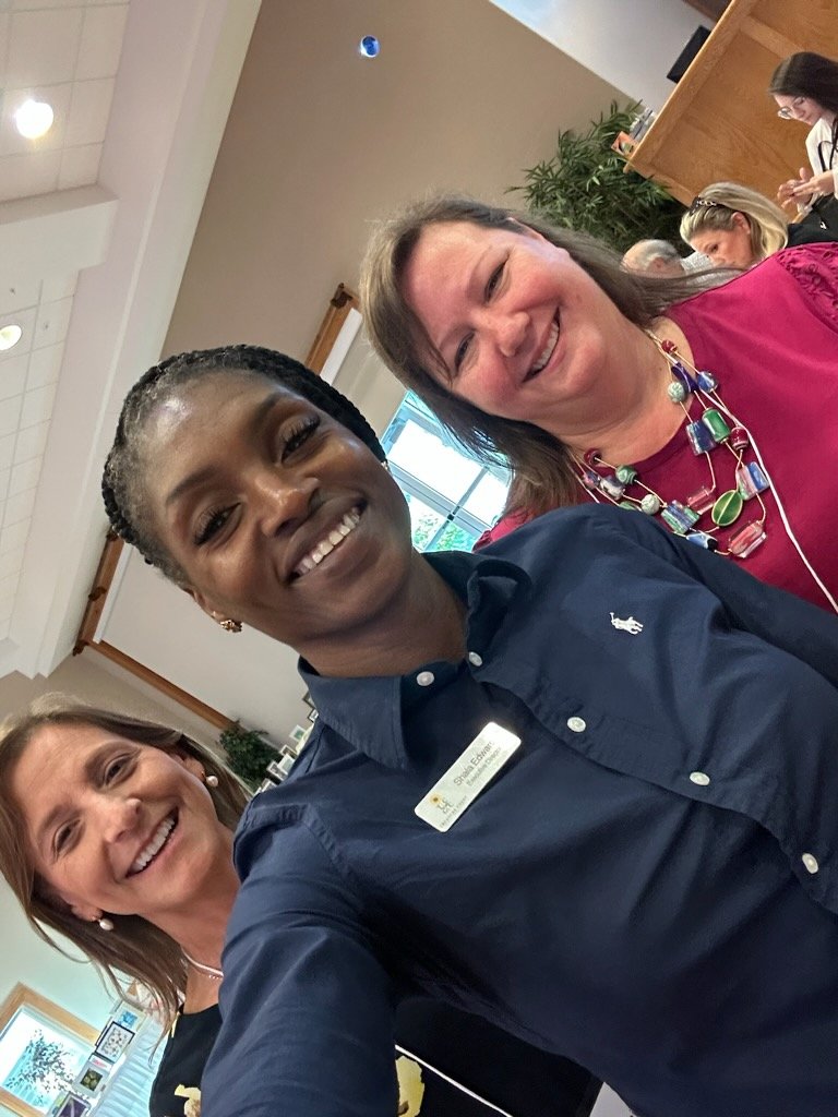 TCGC2021's tweet photo. Proud to be a part of today's Annual Citizens' Review process orientation with @Unitedwayirc 

This experience helps our community voice concerns, develop a group consensus, and ensures that #UnitedWay addresses the greatest needs in IRC that support education and youth https://t.co/p0fdGvb80X