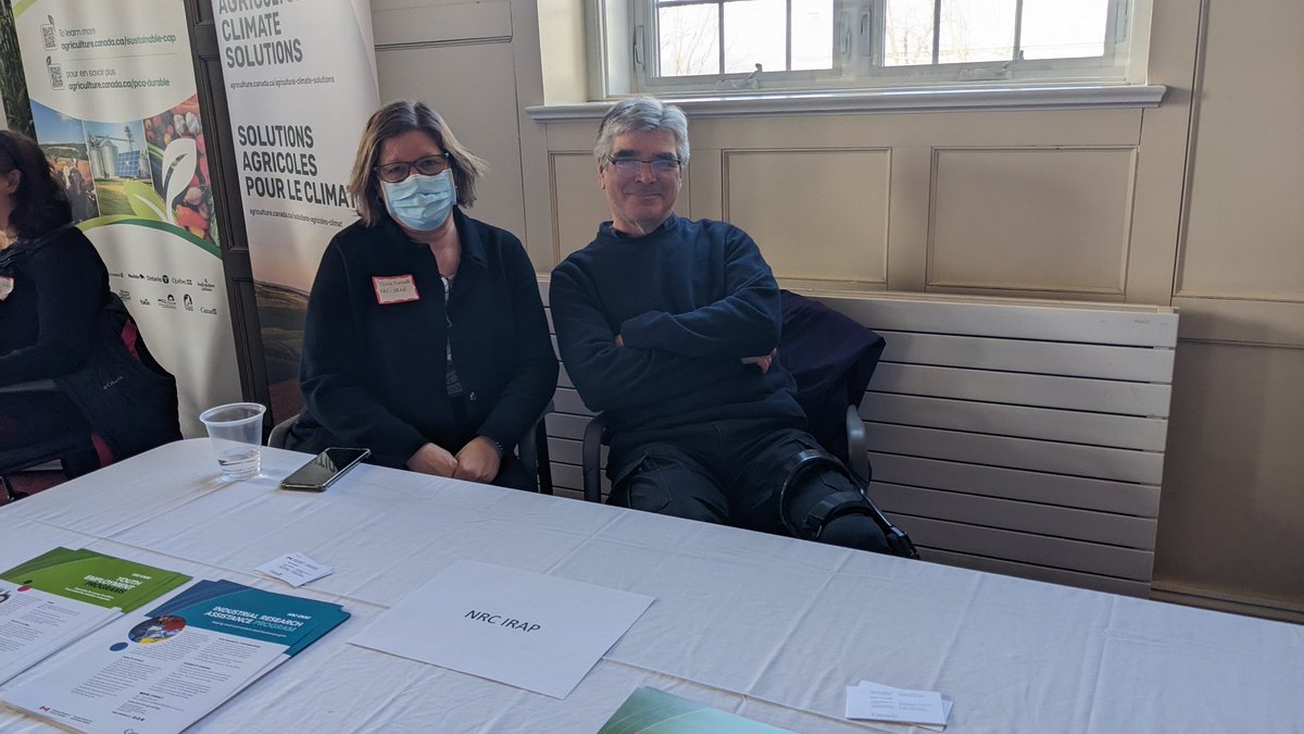 SBAtlantic's tweet image. A chat between old friends at the AgConnector @AcadiaU.  Former member of #TeamSpringboard from #SaintMary&apos;s, Gina Funicelli, now with @NRC_CNRC, catches up with Andrew Kendall, @stfxuniversity.  #OldFriends #SpringboardAtlantic