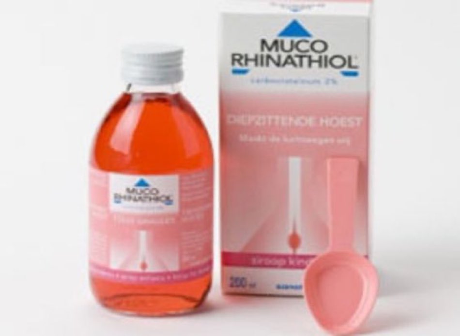 Kleine ik die hoest ging faken zodat ik hiervan mocht drinken😭