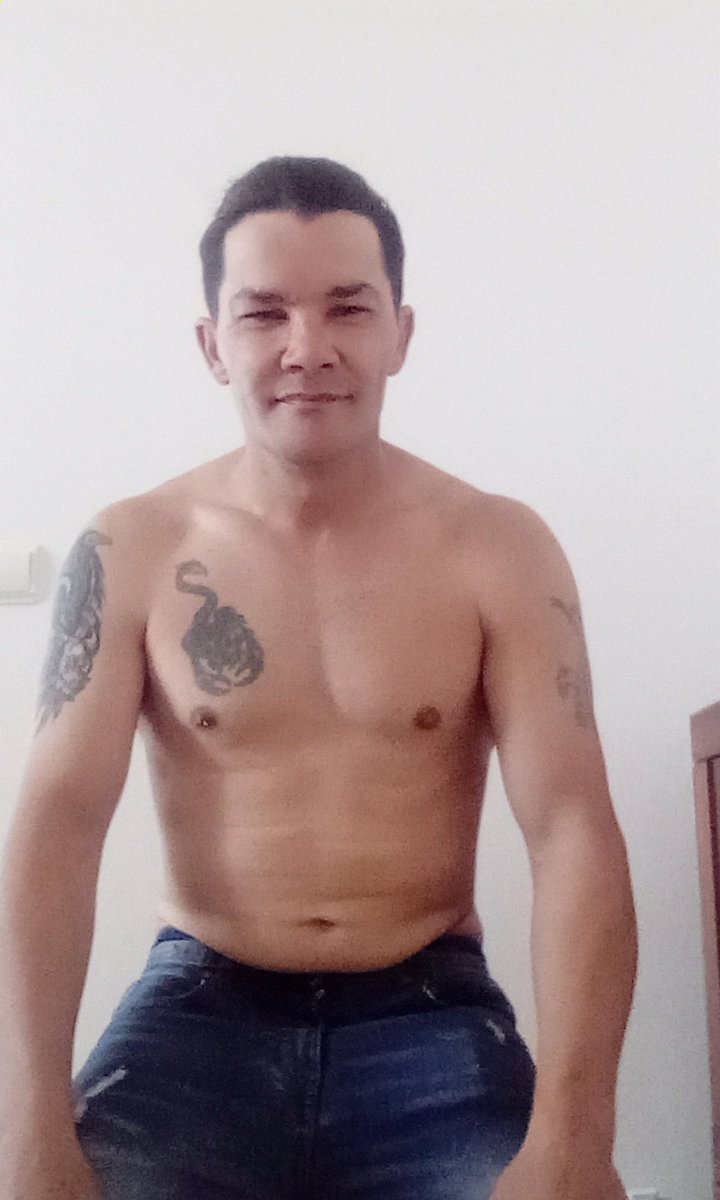 VitorMe78198655's tweet photo. @KWANG3745 ว้าว คุณสวยจริงๆ ราคะมาก ฉันรักความอร่อย https://t.co/60WilF9rip