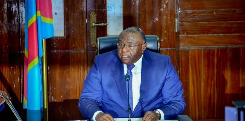 #RDC <a href="/bembajp/">Jean Pierre Bemba</a> la tâche est immense au regard des activités en chantier, dixit Jean Pierre Bemba nouveau ministre de la defense et anciens combattants, lors de la cérémonie de remise et reprise organisée ce mercredi 29 mars 2023.
<a href="/MandikoTv/">Mandiko tv</a> <a href="/AndyBemba/">ANDY BEMBA</a> <a href="/WanyeleMarcus/">Marcus Wanyele ⚖️</a>