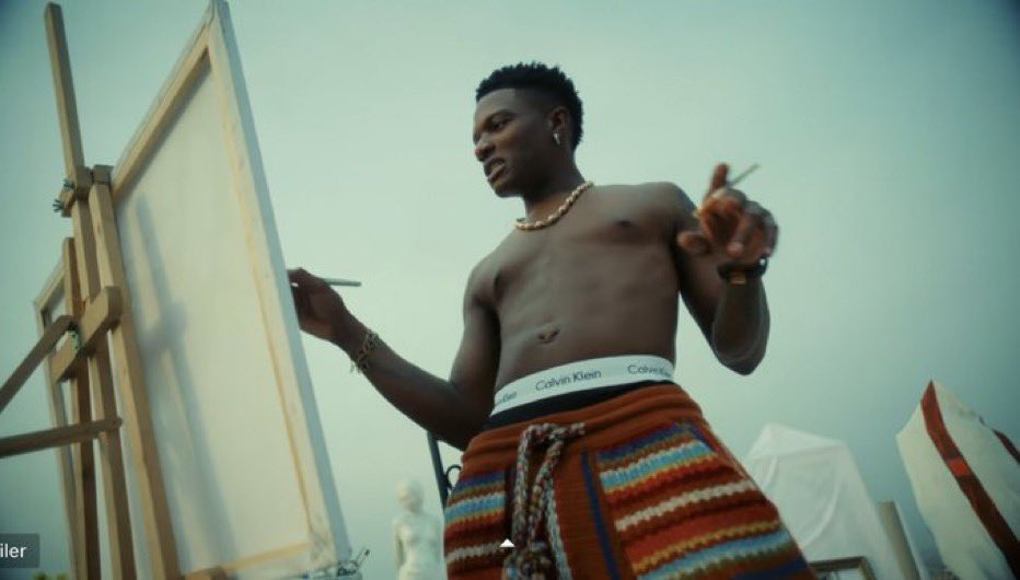 ricosamx's tweet photo. Now let’s stream!! 💨 

Money &amp; Love video by  Wizkid out worldwide 🌎 🦅 https://t.co/TPbNsEId4m